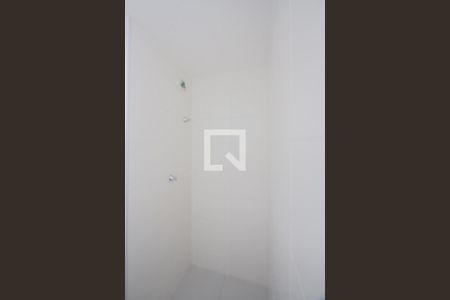 Banheiro de apartamento à venda com 1 quarto, 28m² em Jardim Caravelas, São Paulo