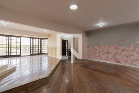 Sala de casa para alugar com 7 quartos, 500m² em Jardim Pinhal, Guarulhos