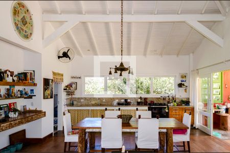 Casa Grande: Sala + Cozinha de casa para alugar com 4 quartos, 300m² em São João do Rio Vermelho, Florianópolis