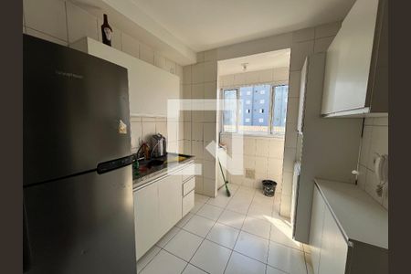 Cozinha de apartamento para alugar com 2 quartos, 48m² em Jardim Casa Branca, Suzano