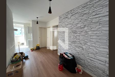 Sala de apartamento para alugar com 2 quartos, 48m² em Jardim Casa Branca, Suzano