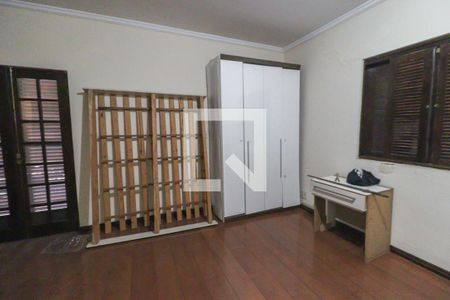 Casa à venda com 408m², 4 quartos e 2 vagas Casa à venda com 408m², 4 quartos e 2 vagasQuarto