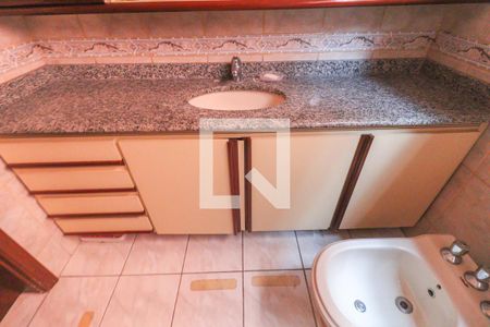 Casa à venda com 408m², 4 quartos e 2 vagas Casa à venda com 408m², 4 quartos e 2 vagasSuíte 2