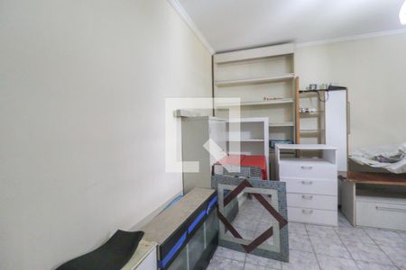 Casa à venda com 408m², 4 quartos e 2 vagas Casa à venda com 408m², 4 quartos e 2 vagasEscritório