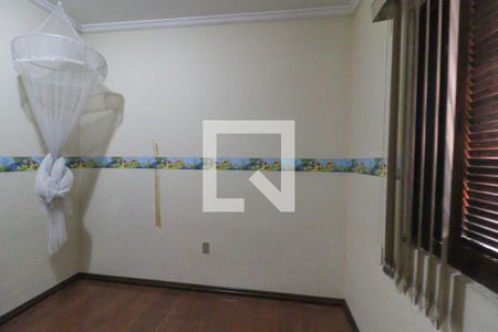 Casa à venda com 408m², 4 quartos e 2 vagas Casa à venda com 408m², 4 quartos e 2 vagasQuarto 4