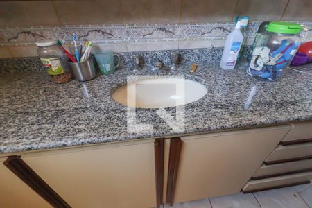 Casa à venda com 408m², 4 quartos e 2 vagas Casa à venda com 408m², 4 quartos e 2 vagasSuíte