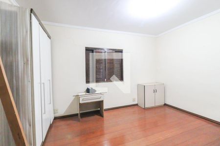 Casa à venda com 408m², 4 quartos e 2 vagas Casa à venda com 408m², 4 quartos e 2 vagasQuarto