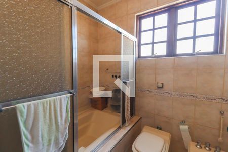 Casa à venda com 408m², 4 quartos e 2 vagas Casa à venda com 408m², 4 quartos e 2 vagasSuíte