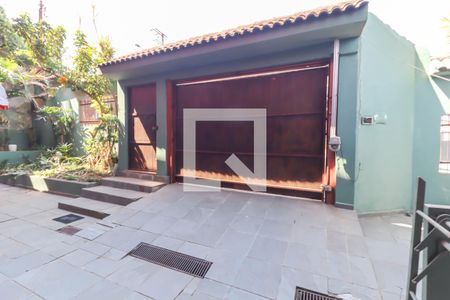 Casa à venda com 408m², 4 quartos e 2 vagas Casa à venda com 408m², 4 quartos e 2 vagasGaragem