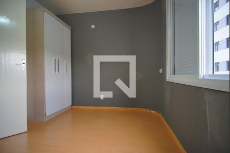 Quarto de apartamento à venda com 1 quarto, 44m² em Jardim do Salso, Porto Alegre