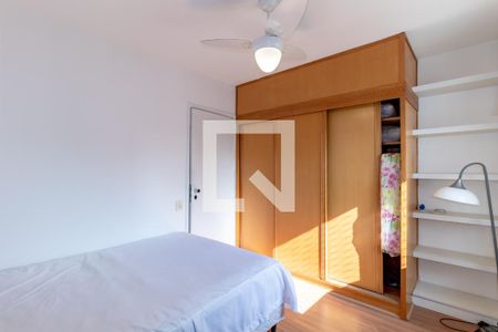 Quarto de apartamento à venda com 1 quarto, 70m² em Moema, São Paulo