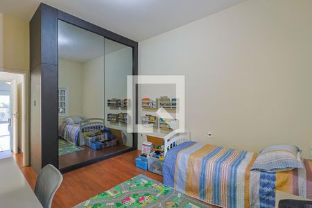 Casa de condomínio à venda com 560m², 5 quartos e 6 vagas Casa de condomínio à venda com 560m², 5 quartos e 6 vagasSuíte 3