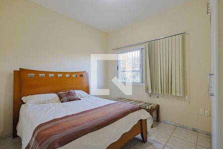 Casa de condomínio à venda com 560m², 5 quartos e 6 vagas Casa de condomínio à venda com 560m², 5 quartos e 6 vagasQuarto 4