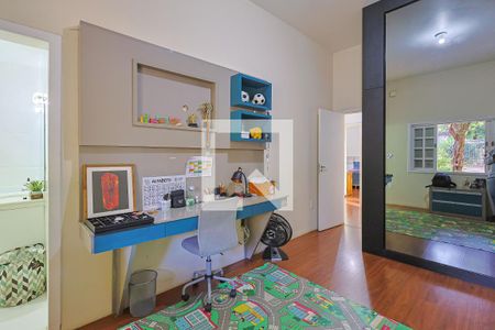 Casa de condomínio à venda com 560m², 5 quartos e 6 vagas Casa de condomínio à venda com 560m², 5 quartos e 6 vagasSuíte 3