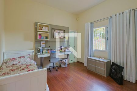 Casa de condomínio à venda com 560m², 5 quartos e 6 vagas Casa de condomínio à venda com 560m², 5 quartos e 6 vagasSuíte 2