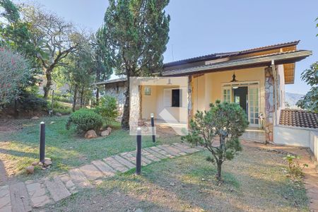 Vista/Sala de casa de condomínio à venda com 5 quartos, 560m² em Vila do Ouro, Nova Lima