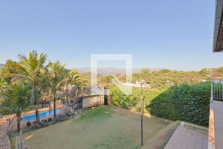 Casa de condomínio à venda com 560m², 5 quartos e 6 vagas Casa de condomínio à venda com 560m², 5 quartos e 6 vagasVista/Sala 2