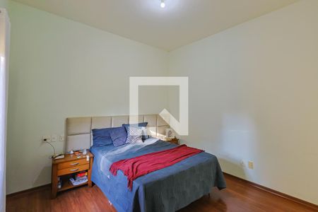 Casa de condomínio à venda com 560m², 5 quartos e 6 vagas Casa de condomínio à venda com 560m², 5 quartos e 6 vagasSuíte 1