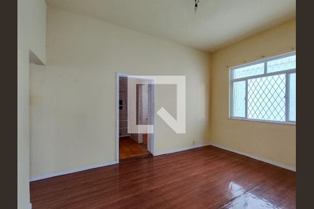 Sala de casa para alugar com 2 quartos, 95m² em Grajaú, Rio de Janeiro