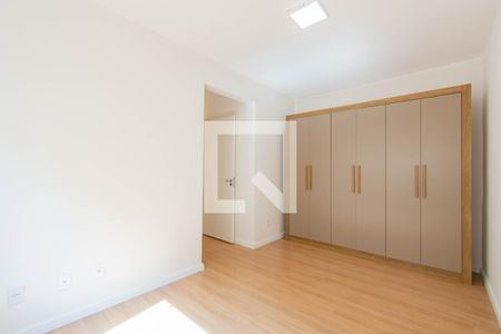 Quarto 1 de apartamento à venda com 2 quartos, 56m² em Marechal Rondon, Canoas