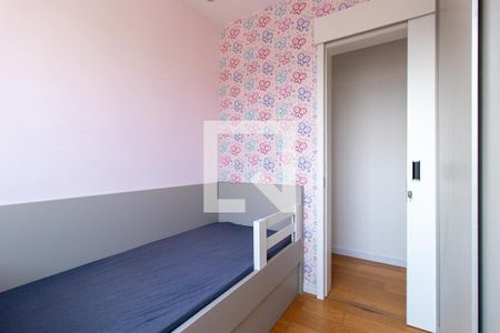 Quarto 1 de apartamento para alugar com 2 quartos, 48m² em Guaíra, Curitiba