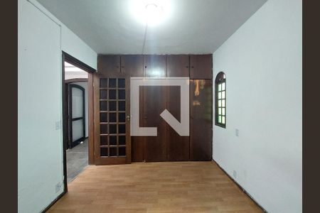 Quarto 1 de casa para alugar com 3 quartos, 100m² em Socorro, São Paulo