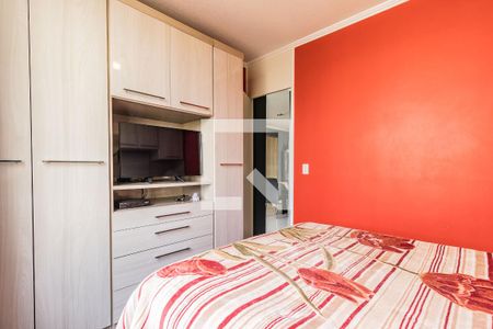 Dormitório de apartamento à venda com 2 quartos, 43m² em Mário Quintana, Porto Alegre