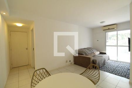 Apartamento à venda com 75m², 3 quartos e 2 vagasSala