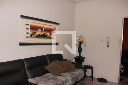 Sala de casa à venda com 8 quartos, 127m² em Guanabara, Contagem