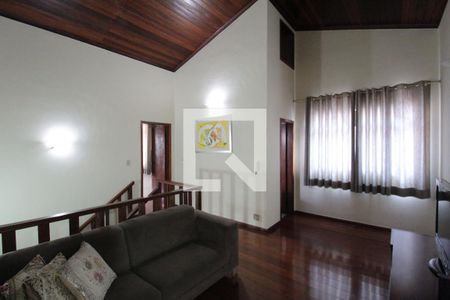 Sala de TV de casa à venda com 3 quartos, 250m² em Castelo, Belo Horizonte