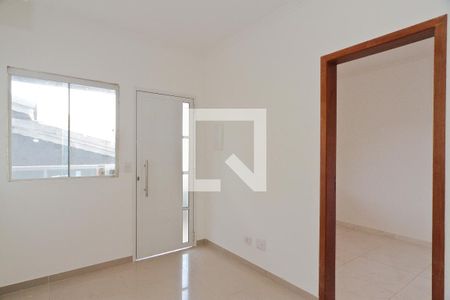 Sala de kitnet/studio para alugar com 2 quartos, 40m² em Jardim Mangalot, São Paulo