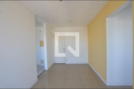 Sala de apartamento à venda com 2 quartos, 48m² em Parada de Lucas, Rio de Janeiro