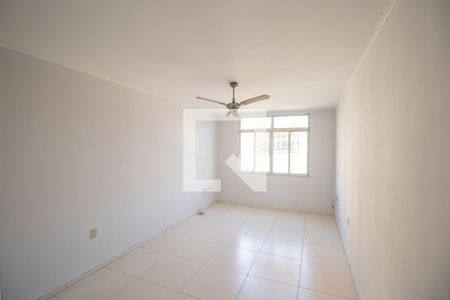 Sala de apartamento para alugar com 3 quartos, 76m² em Centro, São Gonçalo