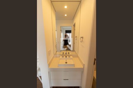 Banheiro de apartamento para alugar com 1 quarto, 41m² em Vila Mariana, São Paulo