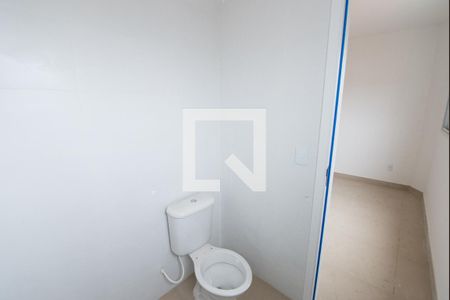 Banheiro de kitnet/studio para alugar com 1 quarto, 29m² em Centro, Taubaté