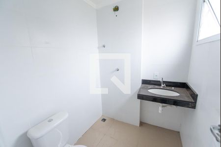 Banheiro de kitnet/studio para alugar com 1 quarto, 29m² em Centro, Taubaté