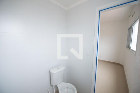 Banheiro de kitnet/studio para alugar com 1 quarto, 29m² em Centro, Taubaté