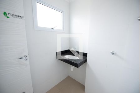 Banheiro de kitnet/studio para alugar com 1 quarto, 29m² em Centro, Taubaté