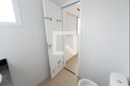 Banheiro de kitnet/studio para alugar com 1 quarto, 29m² em Centro, Taubaté