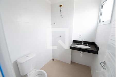 Banheiro de kitnet/studio para alugar com 1 quarto, 29m² em Centro, Taubaté