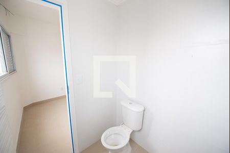 Banheiro de kitnet/studio para alugar com 1 quarto, 29m² em Centro, Taubaté