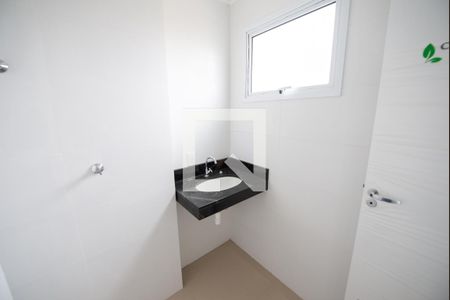 Banheiro de kitnet/studio para alugar com 1 quarto, 29m² em Centro, Taubaté