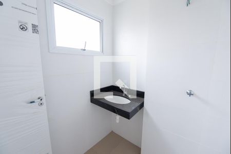 Banheiro de kitnet/studio para alugar com 1 quarto, 29m² em Centro, Taubaté