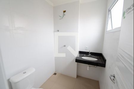 Banheiro de kitnet/studio para alugar com 1 quarto, 29m² em Centro, Taubaté