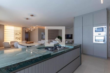 Apartamento à venda com 177m², 4 quartos e 3 vagas Apartamento à venda com 177m², 4 quartos e 3 vagasCozinha