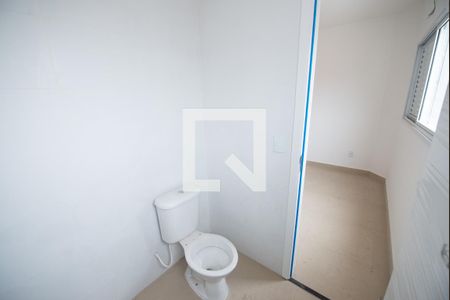 Banheiro de kitnet/studio para alugar com 1 quarto, 29m² em Centro, Taubaté