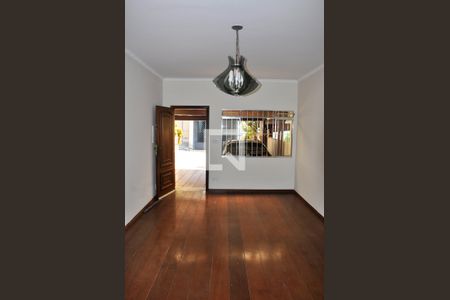 Sala de casa para alugar com 3 quartos, 220m² em Vila Ester (zona Norte), São Paulo