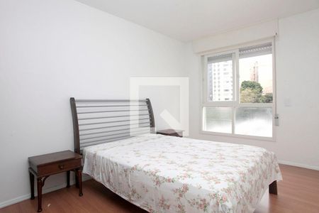 Quarto 1 de apartamento para alugar com 2 quartos, 76m² em Rio Branco, Porto Alegre