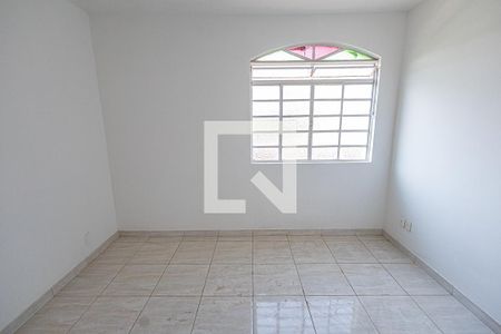 Quarto 1 / 2º andar de casa à venda com 2 quartos, 75m² em São João Batista, Belo Horizonte