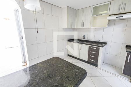 Cozinha de casa à venda com 2 quartos, 75m² em São João Batista, Belo Horizonte